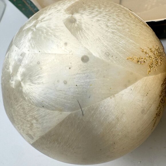 Krebs Glass Victorian Christmas Ornament Set Of 4 Cream Gold Glitter Vtg 2.5" - Picture 9 of 16